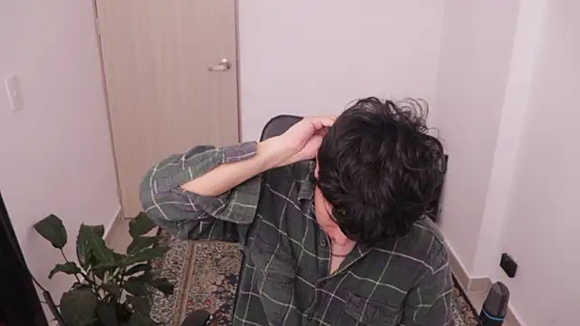 Snapshot of Tony_Hoffa chatting on February 8, 2026, 6:44 pm Tony Hoffa online show from February 8, 2026, 6:44 pm