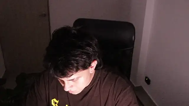 Snapshot of Tony_Hoffa chatting on February 14, 2026, 5:04 am Tony Hoffa online show from February 14, 2026, 5:04 am