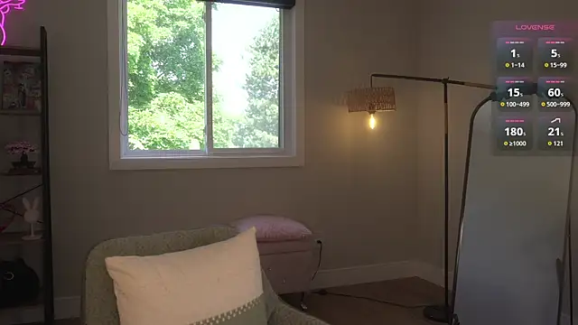 Mysticxkitty online show from July 14, 2026, 4:02 pm