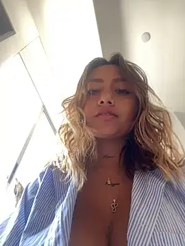 Snapshot of amanda-medrano1 chatting on January 16, 2025, 5:12 pm amanda-medrano1 online show from January 16, 2025, 5:12 pm