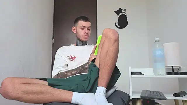 Saturno v online show from November 27, 2025, 1:13 pm