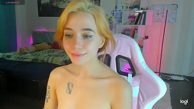 Snapshot of Ramona_Johnson chatting on February 3, 2025, 10:25 am Ramona Johnson online show from February 3, 2025, 10:25 am