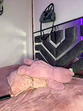 Connie 20 online show from December 1, 2025, 12:43 pm