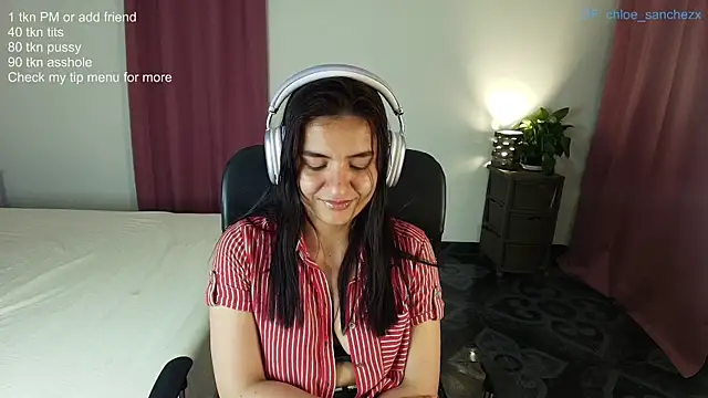 Snapshot of ChloeSanchezx chatting on May 15, 2026, 6:09 am ChloeSanchezx online show from May 15, 2026, 6:09 am