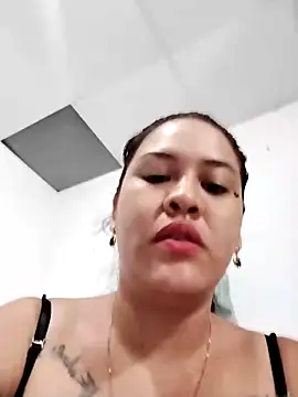 Miia grand online show from March 5, 2025, 3:18 pm