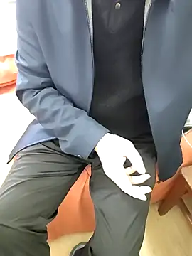 yjw6688 online show from March 14, 2026, 4:29 am