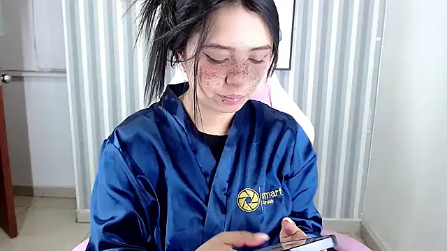 Snapshot of sarah_moon2 chatting on December 14, 2024, 12:44 am sarah moon2 online show from December 14, 2024, 12:44 am