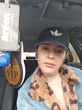 Snapshot of Sarah-Hart chatting on February 3, 2025, 11:20 am Sarah-Hart online show from February 3, 2025, 11:20 am