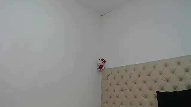 isabella jazz online show from February 17, 2025, 9:30 pm