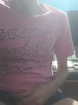 hugosafado333 online show from September 10, 2025, 5:29 am