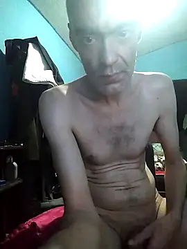 hugosafado333 online show from October 2, 2025, 7:15 am