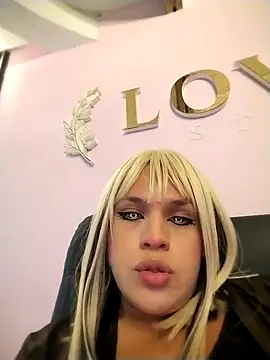 kimCosseyy online show from April 15, 2026, 2:07 am