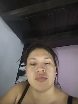 kimCosseyy online show from July 9, 2026, 1:31 am
