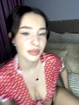 Snapshot of GraceCarther chatting on November 3, 2025, 5:14 pm GraceCarther online show from November 3, 2025, 5:14 pm