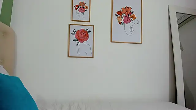 CarmesyAngel online show from December 21, 2024, 8:21 pm