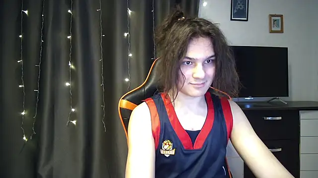 Snapshot of sweet_lucifer666 chatting on March 18, 2025, 2:04 pm sweet lucifer666 online show from March 18, 2025, 2:04 pm