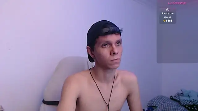 bryamado69 online show from May 2, 2026, 7:41 pm
