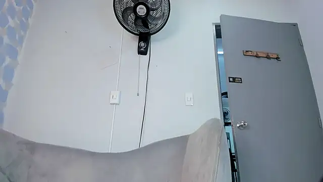 Snapshot of sarita_rouzze chatting on February 10, 2025, 11:04 am sarita rouzze online show from February 10, 2025, 11:04 am