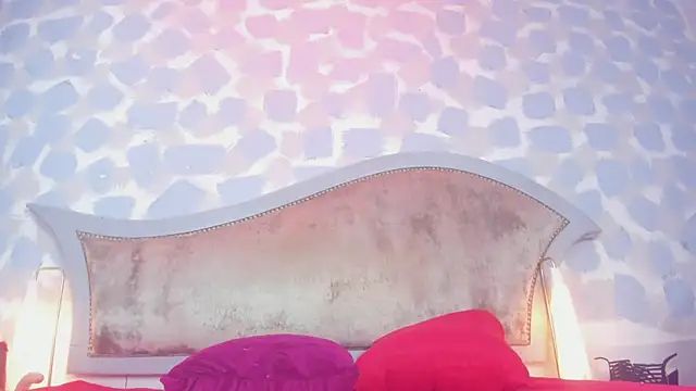 Snapshot of sarita_rouzze chatting on March 3, 2025, 5:18 pm sarita rouzze online show from March 3, 2025, 5:18 pm