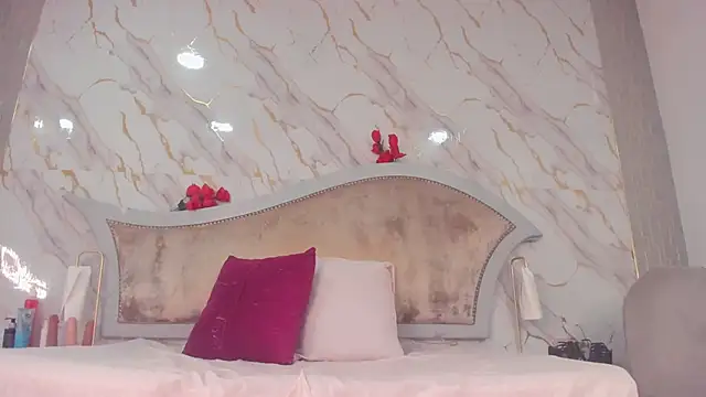 Snapshot of sarita_rouzze chatting on October 31, 2025, 9:21 am sarita rouzze online show from October 31, 2025, 9:21 am