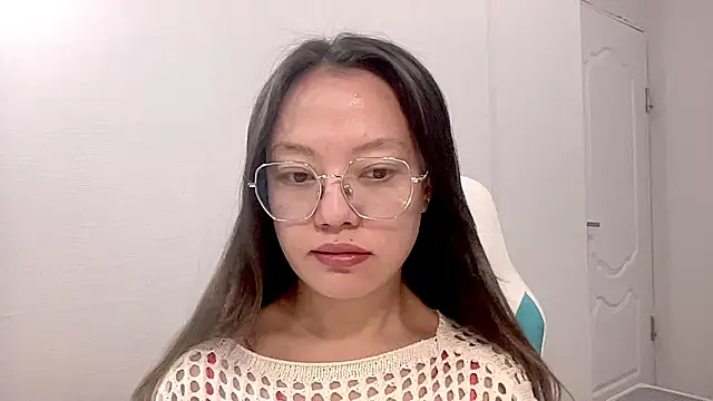 Risalynn online show from January 15, 2025, 2:27 am