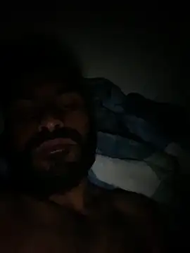 Snapshot of islandvybee55 chatting on December 6, 2024, 4:58 am islandvybee55 online show from December 6, 2024, 4:58 am