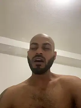 Snapshot of islandvybee55 chatting on December 22, 2024, 3:00 am islandvybee55 online show from December 22, 2024, 3:00 am