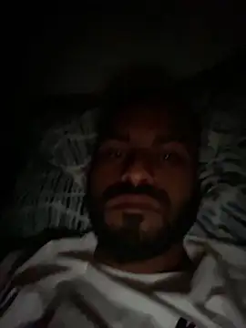 islandvybee55 online show from February 28, 2025, 7:37 am