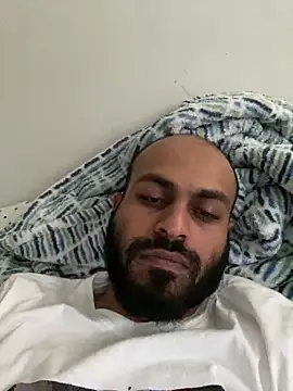 Snapshot of islandvybee55 chatting on March 15, 2025, 3:06 pm islandvybee55 online show from March 15, 2025, 3:06 pm