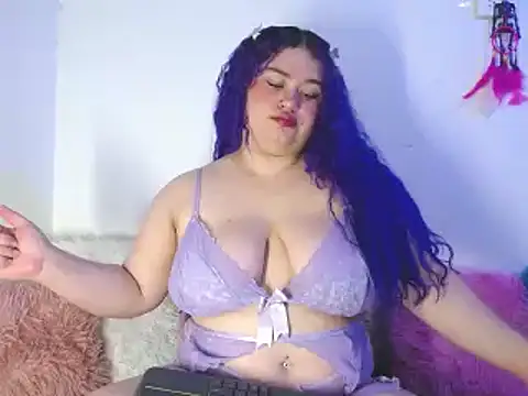 lunitaa0 online show from January 27, 2025, 4:09 am