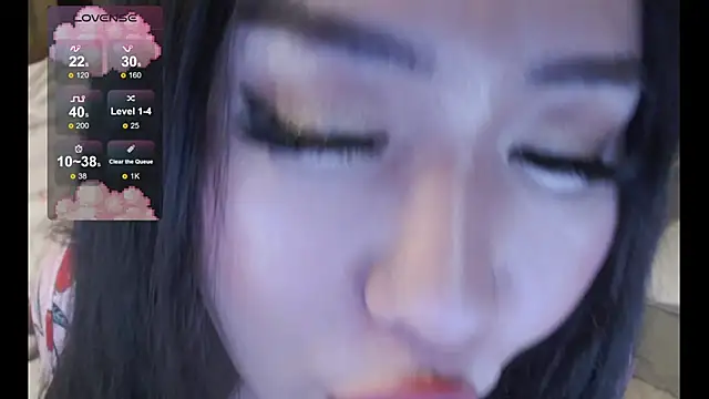 cutie sakura online show from April 14, 2026, 4:02 pm