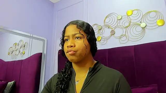 Sofi Fox  online show from February 23, 2025, 11:33 am