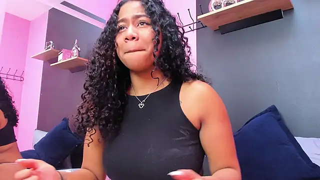 Sofi Fox  online show from March 1, 2025, 4:22 pm