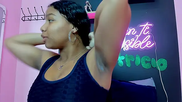 Sofi Fox  online show from March 15, 2025, 1:07 pm