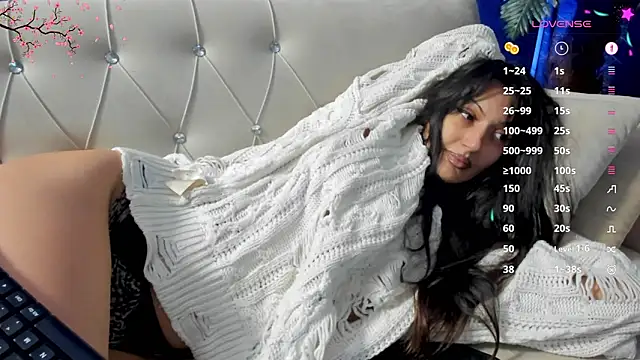 Snapshot of moona_ray chatting on March 15, 2026, 9:32 pm moona ray online show from March 15, 2026, 9:32 pm