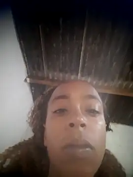 garota10 online show from December 21, 2025, 12:34 pm