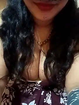 Snapshot of MONA_DARLING31 chatting on February 24, 2025, 5:11 am MONA DARLING31 online show from February 24, 2025, 5:11 am