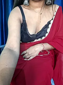 Snapshot of Lufi_2 chatting on September 12, 2025, 6:19 pm Lufi 2 online show from September 12, 2025, 6:19 pm