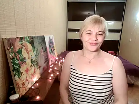 Lia Laguna77 online show from February 15, 2025, 7:28 pm