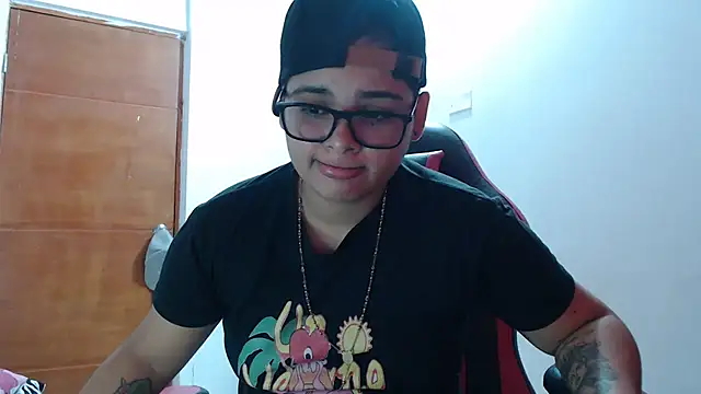 SHARLOTTE MORGAN online show from March 19, 2025, 5:50 pm