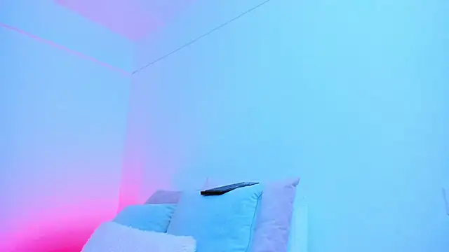 Alexis Rosse online show from February 27, 2026, 12:16 pm