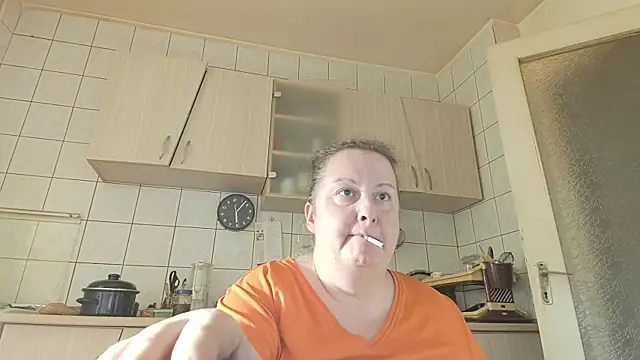 Snapshot of melissaBlessing chatting on February 9, 2025, 2:07 pm melissaBlessing online show from February 9, 2025, 2:07 pm