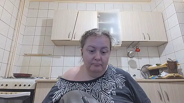 Snapshot of melissaBlessing chatting on February 18, 2025, 6:59 am melissaBlessing online show from February 18, 2025, 6:59 am