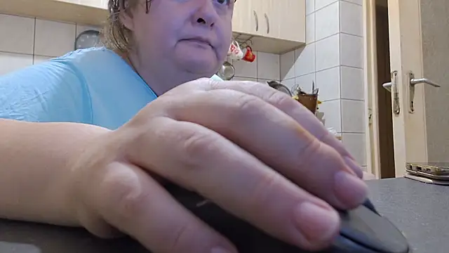 Snapshot of melissaBlessing chatting on October 14, 2025, 2:12 am melissaBlessing online show from October 14, 2025, 2:12 am