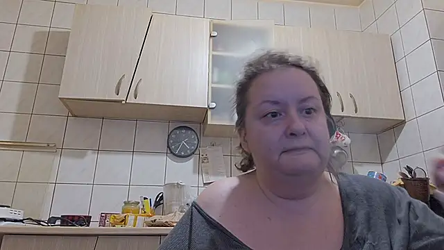 Snapshot of melissaBlessing chatting on December 19, 2025, 2:29 am melissaBlessing online show from December 19, 2025, 2:29 am