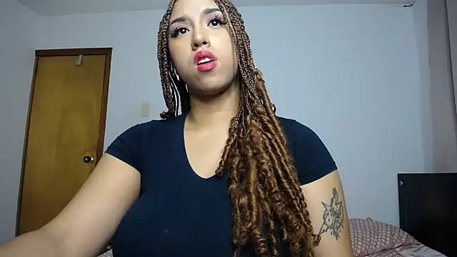 Snapshot of barbara_falcons chatting on December 17, 2024, 3:28 am barbara falcons online show from December 17, 2024, 3:28 am