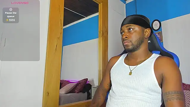 Drake Nassir4 online show from March 14, 2025, 9:00 pm