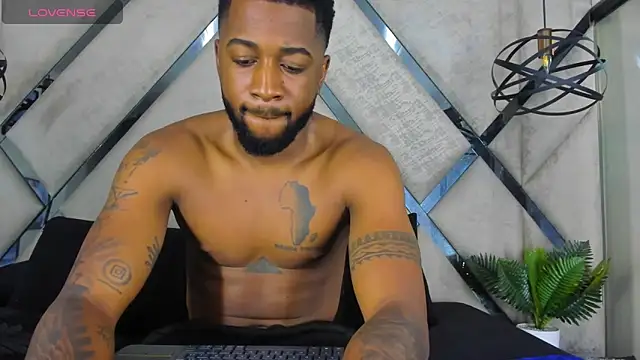 Drake Nassir4 online show from October 16, 2025, 5:58 pm