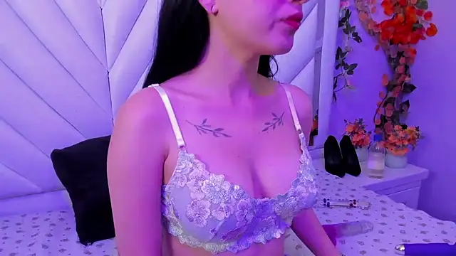 Snapshot of Katty_Queen chatting on May 13, 2026, 7:22 pm Katty Queen online show from May 13, 2026, 7:22 pm