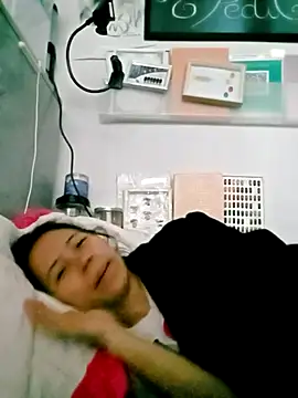 doggiepossession online show from March 9, 2025, 6:50 am